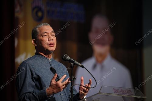 DATUK SERI FADILLAH YUSOF