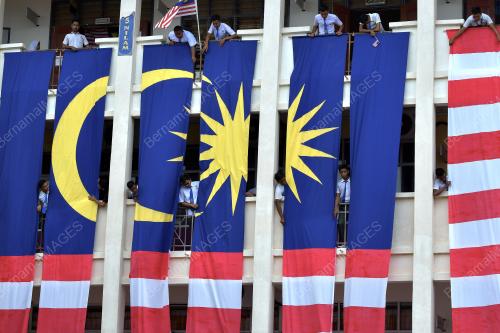 TR08_27082018_JALUR_GEMILANG_BN201808055000