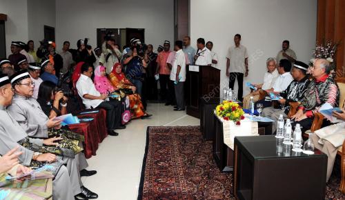 DATUK SERI MOHD NAJIB TUN ABDUL RAZAK
