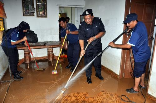 TR08_30112017_POLIS_BERSIH