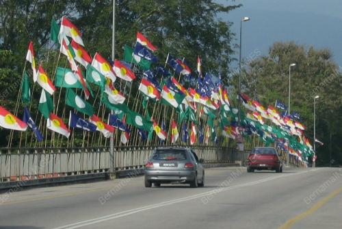 MENJELANG PILIHAN RAYA KE-12