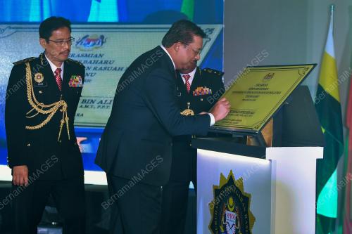 TAN SRI MOHD ZUKI ALI