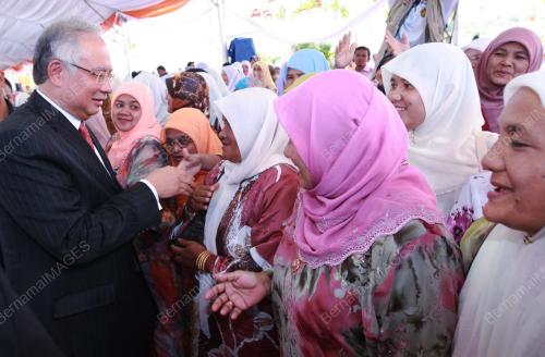 MOHD NAJIB TUN ABDUL RAZAK