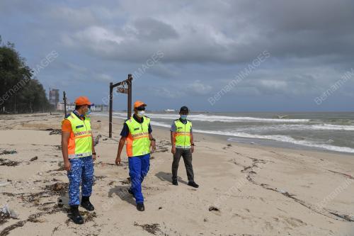 HAKISAN FENOMENA AIR LAUT PASANG
