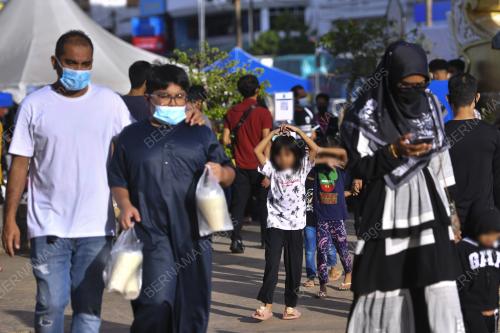 BAZAR RAMADAN DATARAN SHAH BANDAR