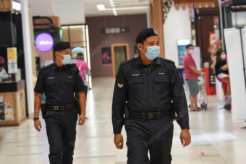 SEKATAN PERGERAKAN PENUH