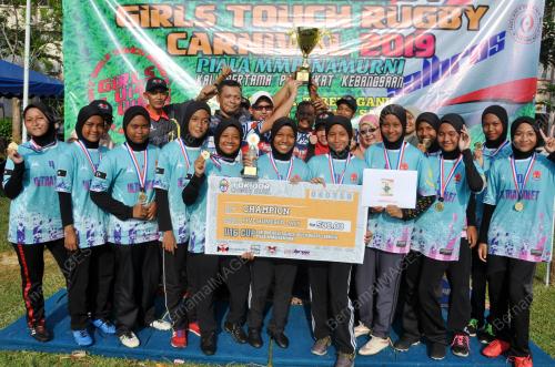 TR09_06072019_RAGBI_WANITA