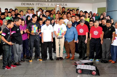 TR09_06102016_KHAIRY_JELAJAH