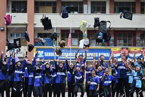 HARI TERAKHIR PERSEKOLAHAN SESI 2023/2024