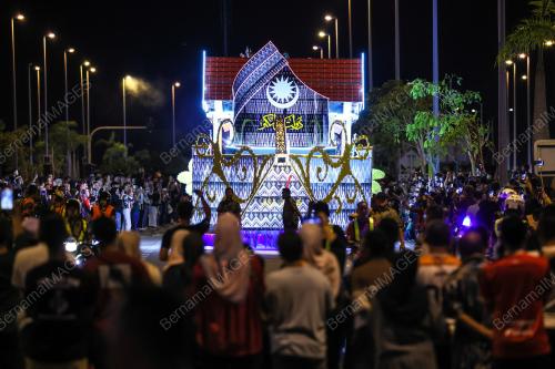 KENDERAAN BERHIAS