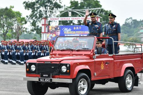 DATUK SERI REEZAL MERICAN NAINA MERICAN