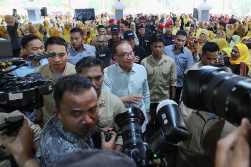DATUK SERI ANWAR IBRAHIM