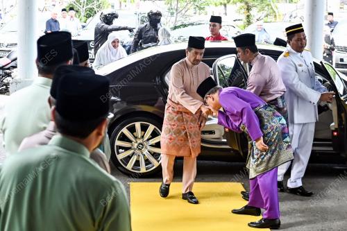 SULTAN MIZAN ZAINAL ABIDIN
