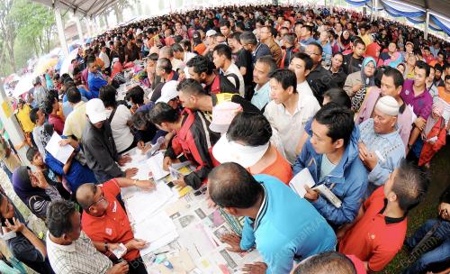 TR09_12012014_BANTUAN_BANJIR