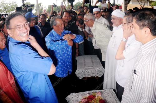 TR09_12072012_PENAMAAN_CALON