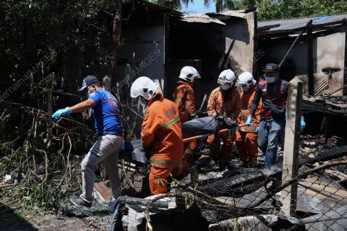 WARGA EMAS MAUT KEBAKARAN
