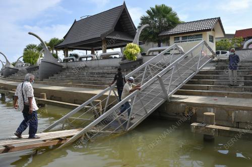 JETI BOT PENAMBANG ROSAK