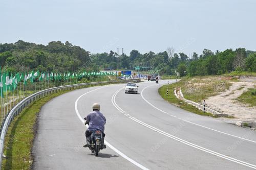 JALAN PERSEKUTUAN FT237 CHUKAI DINAIKTARAF