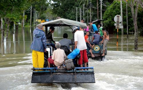 TR09_21012017_BANJIR_BESUT