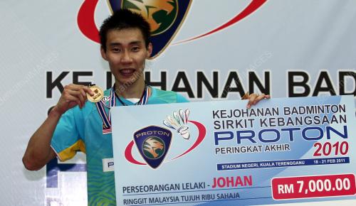 TR09_21022011_BADMINTON