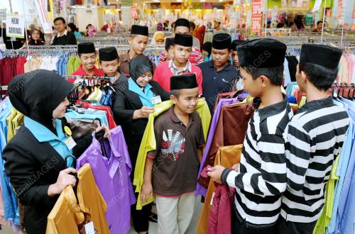 HARI RAYA