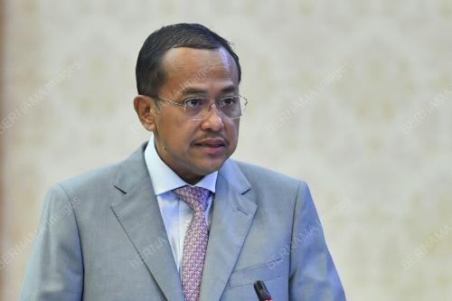 DATUK SERI DR AHMAD SAMSURI MOKHTAR