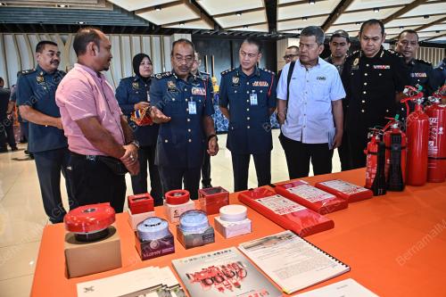 DATUK AHMAD IZRAM OSMAN