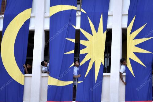 TR09_27082018_JALUR_GEMILANG_BN201808055000