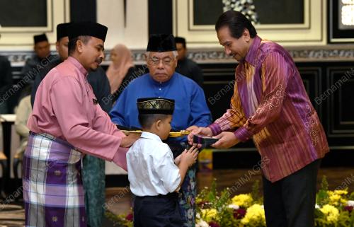 TR09_28052018_BANTUAN_AIDILFITRI_BN201805239212