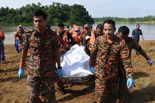 MAYAT SALAH SEORANG TIGA BERADIK DITEMUIt