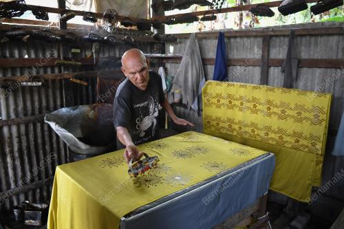 PEMBUATAN BATIK TRADISIONAL TERENGGANU