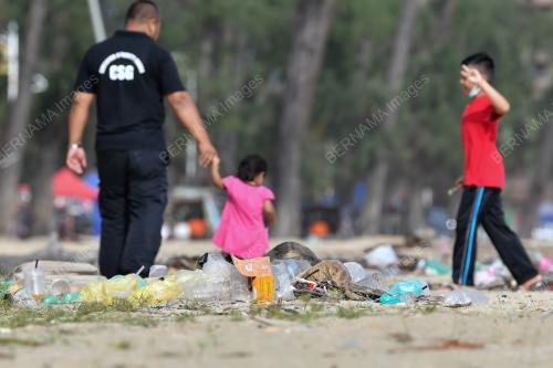 PANTAI_SAMPAH