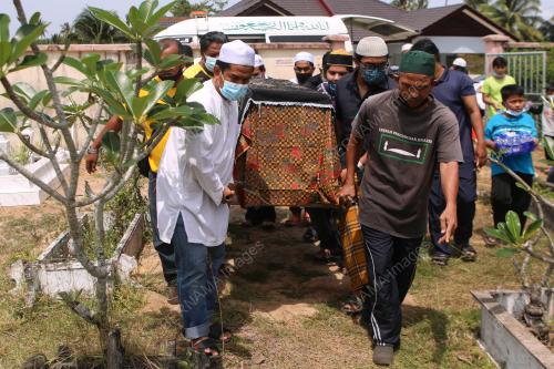 ALLAHYARHAM AWANG EMBONG