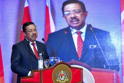 TAN SRI MOHD ZUKI ALI