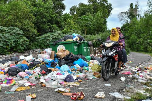 TINJAUAN SAMPAH