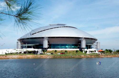 STADIUM TERTUTUP KOMPLEKS SUKAN NEGERI