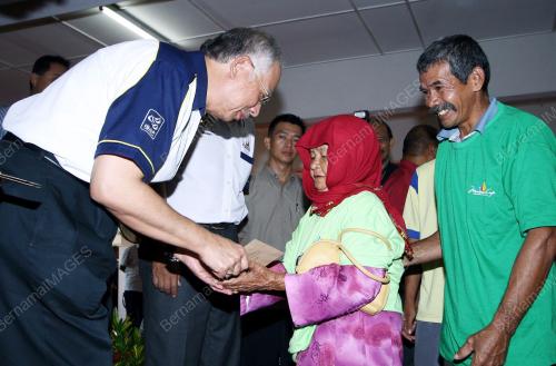 MOHD NAJIB TUN ABDUL RAZAK
