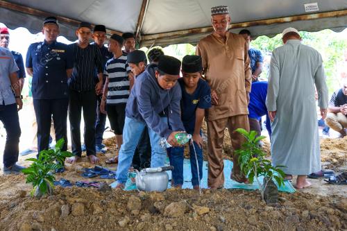 ALLAHYARHAM KOPERAL MOHD HAFIZUL IZHAM MAZLAN
