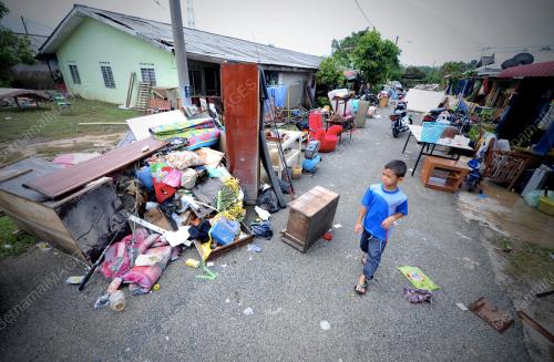 TR10_10122013_BANJIR