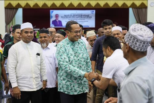 DATUK SERI DR AHMAD SAMSURI MOKHTAR