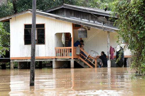 TR10_13122018_BANJIR_BN201808055000