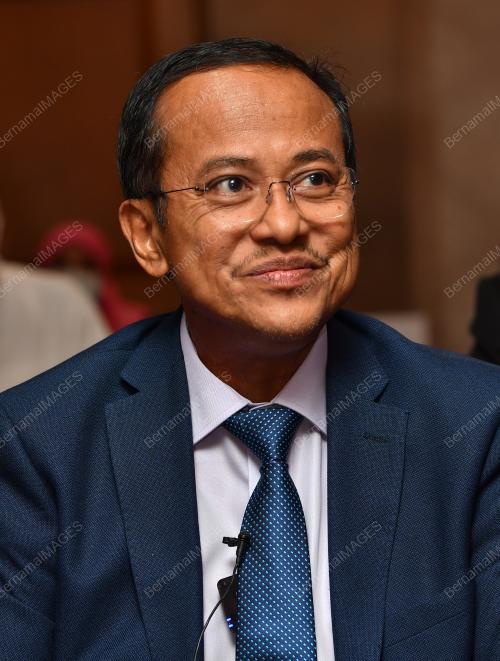 DATUK SERI DR AHMAD SAMSURI MOKHTAR