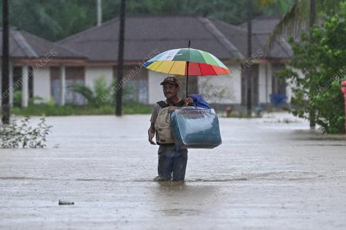 BANJIR KAMPUNG MENERONG
