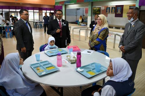 DATUK DR YASMIN HUSSAIN