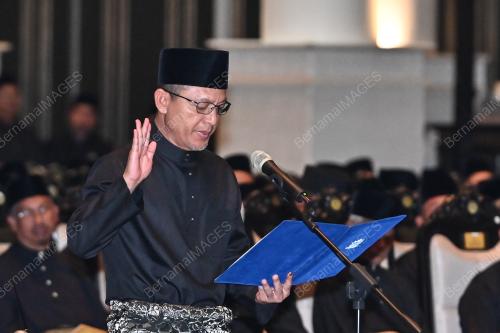 DATUK RAZALI IDRIS