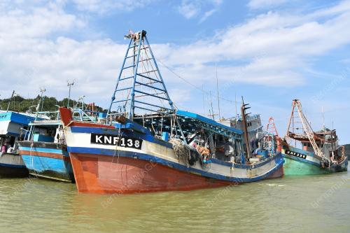 NELAYAN VIETNAM DITAHAN MARITIM