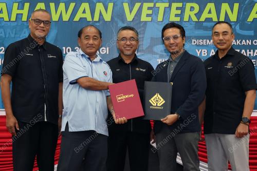 ADLY ZAHARI