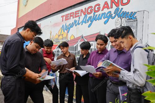 PRA U TINGKATAN ENAM