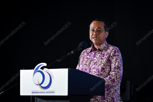 DATUK SERI DR AHMAD SAMSURI MOKHTAR