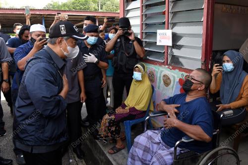 TAN SRI MUHYIDDIN YASSIN